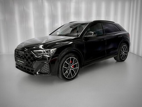 Audi Q8 SUV / Terénní 3,0 l 210 kw
