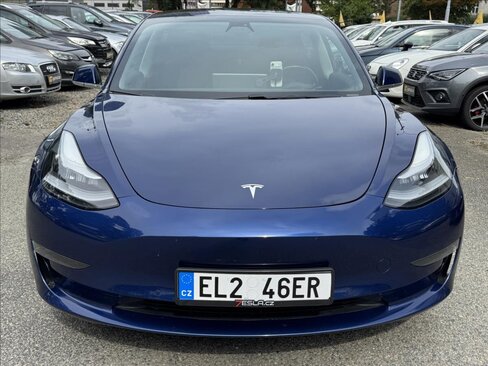 Tesla Model 3 Sedan / Limuzína 0,0 324 kw