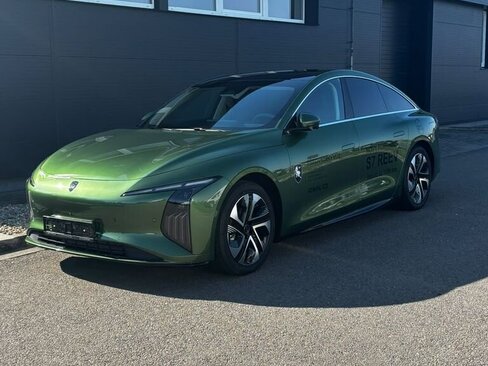 Dongfeng Ostatní Liftback 1,5 l 154 kw