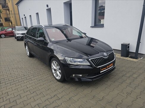 Škoda Superb Kombi 2,0 l 140 kw