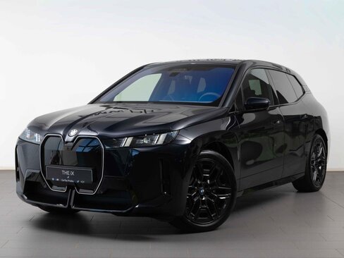 BMW iX SUV / Terénní 0,0 300 kw