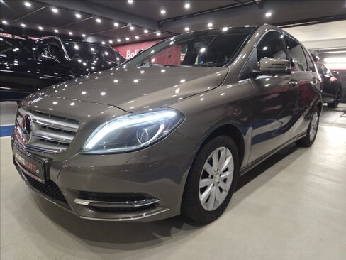 Mercedes-Benz Třídy B MPV 1,6 l 90 kw
