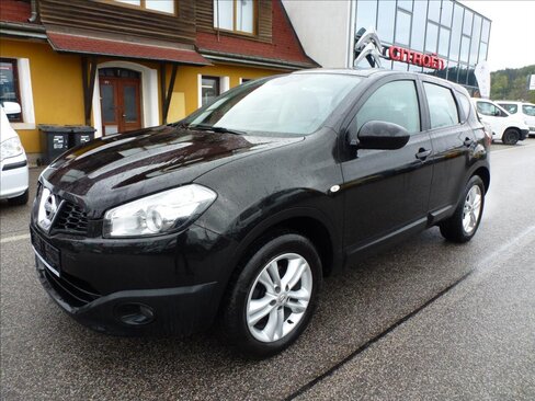 Nissan Qashqai SUV / Terénní 2,0 l 104 kw