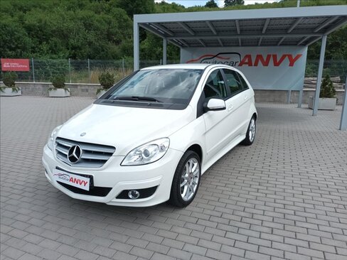 Mercedes-Benz Třídy B MPV 2,0 l 100 kw