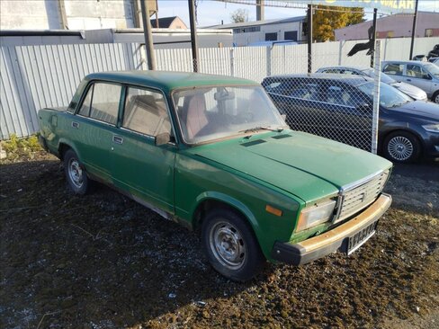 Lada 2107 Sedan / Limuzína 1,5 l 55 kw