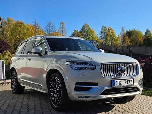 Volvo XC90 SUV / Terénní 2,0 l 173 kw