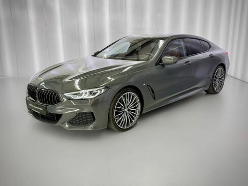 BMW Řada 8 Sedan / Limuzína 3,0 l 250 kw