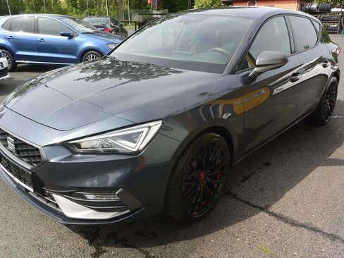 Seat Leon Hatchback 1,5 l 110 kw