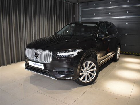 Volvo XC90 SUV / Terénní 2,0 l 165 kw