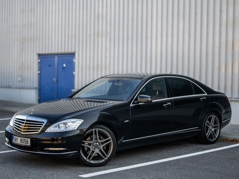 Mercedes-Benz Třídy S Sedan / Limuzína 3,5 l 225 kw