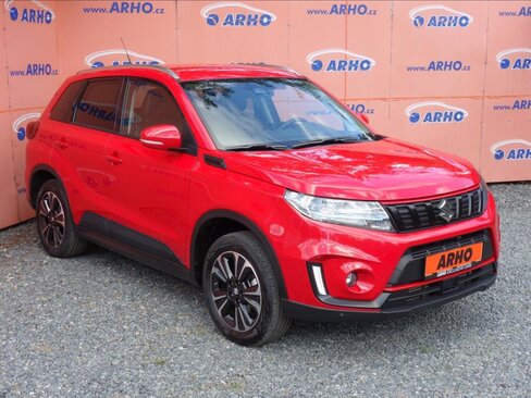 Suzuki Vitara SUV / Terénní 1,4 l 95 kw