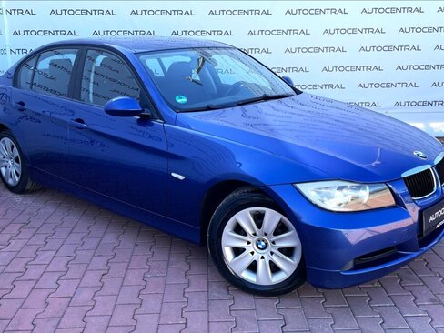 BMW Řada 3 Sedan / Limuzína 2,0 l 105 kw
