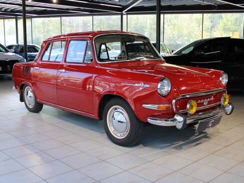 Škoda Ostatní Sedan / Limuzína 988,0 35 kw