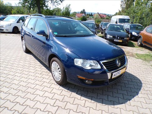 Volkswagen Passat Kombi 1,6 l 85 kw