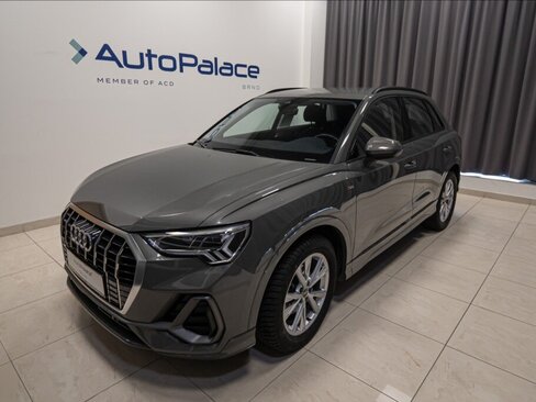 Audi Q3 SUV / Terénní 1,5 l 110 kw