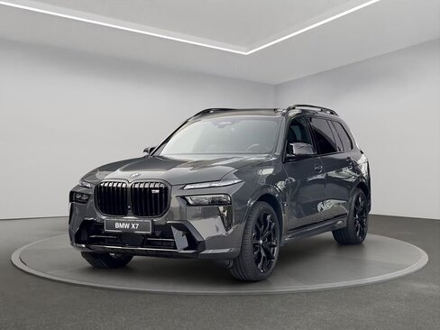 BMW X7 SUV / Terénní 4,4 l 390 kw