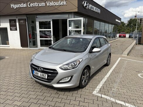Hyundai i30 Kombi 1,6 l 81 kw