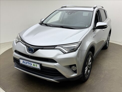 Toyota RAV4 SUV / Terénní 2,5 l 114 kw