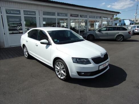 Škoda Octavia Sedan / Limuzína 2,0 l 135 kw
