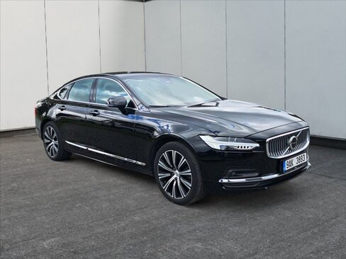Volvo S90 Sedan / Limuzína 2,0 l 184 kw