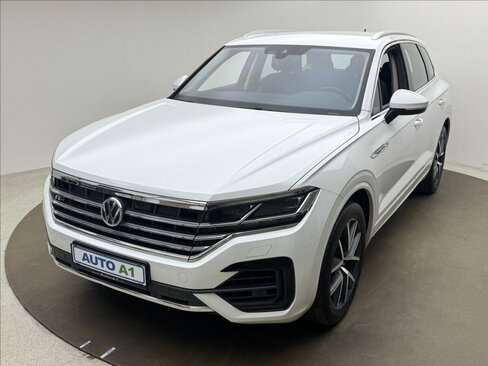 Volkswagen Touareg SUV / Terénní 3,0 l 210 kw