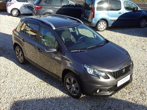 Peugeot 2008 Kombi 1,2 l 61 kw