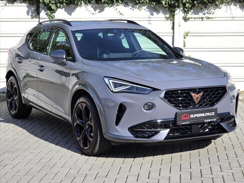 Cupra Formentor SUV / Terénní 2,0 l 140 kw