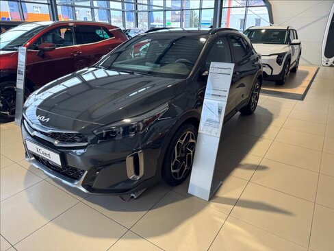 KIA XCeed CUV / Crossover 1,6 l 0