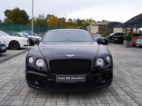 Bentley Continental GT Kupé 4,0 l 388 kw