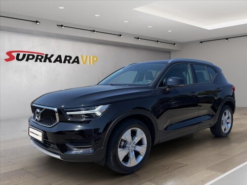 Volvo XC40 SUV / Terénní 2,0 l 110 kw