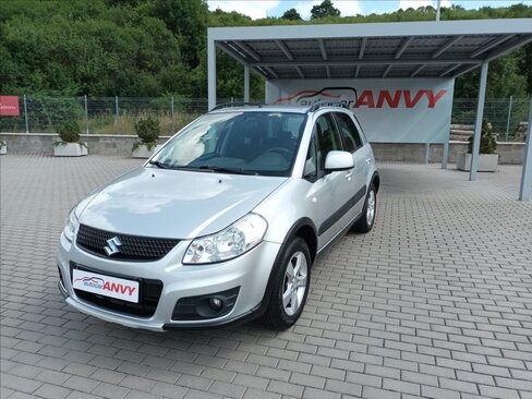 Suzuki SX4 Hatchback 1,6 l 88 kw