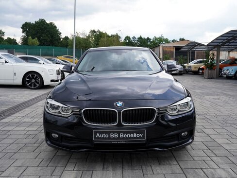 BMW Řada 3 Sedan / Limuzína 2,0 l 120 kw