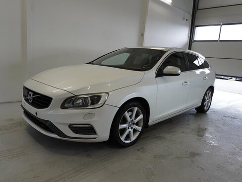 Volvo V60 Kombi 2,0 l 225 kw