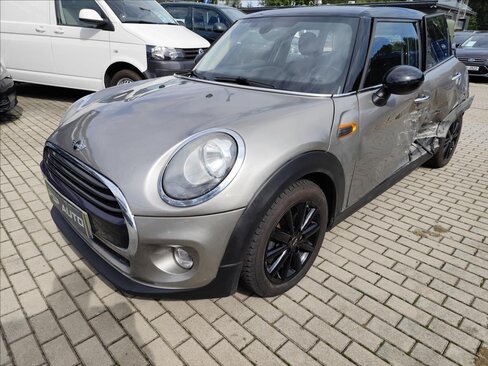 Mini Cooper Kombi 1,5 l 100 kw