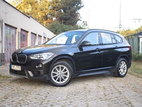BMW X1 Kombi 1,5 l 103 kw