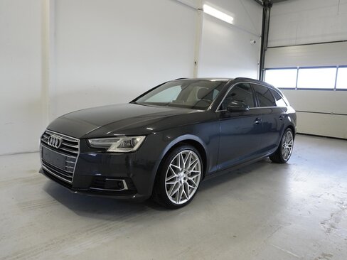 Audi A4 Kombi 2,0 l 140 kw