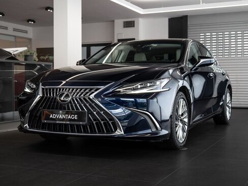 Lexus ES 300 Sedan / Limuzína 2,5 l 160 kw