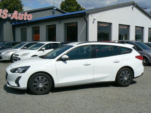 Ford Focus Kombi 999,0 92 kw