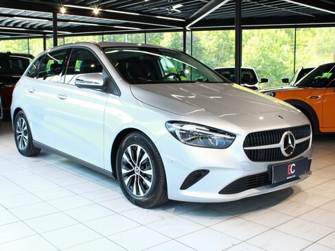 Mercedes-Benz Třídy B Hatchback 1,3 l 100 kw