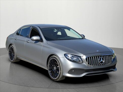 Mercedes-Benz Třídy E Sedan / Limuzína 2,0 l 143 kw