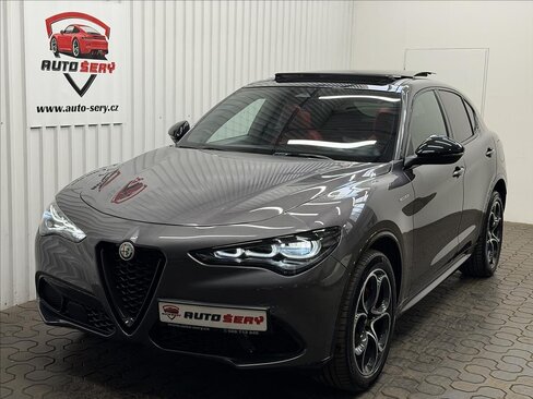 Alfa Romeo Stelvio SUV / Terénní 2,0 l 206 kw