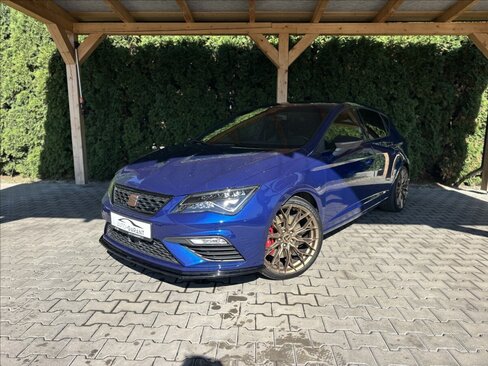 Seat Leon Hatchback 2,0 l 221 kw