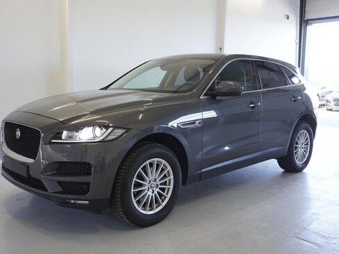 Jaguar F-Pace SUV / Terénní 2,0 l 132 kw