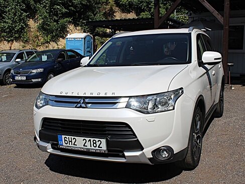 Mitsubishi Outlander SUV / Terénní 2,3 l 110 kw