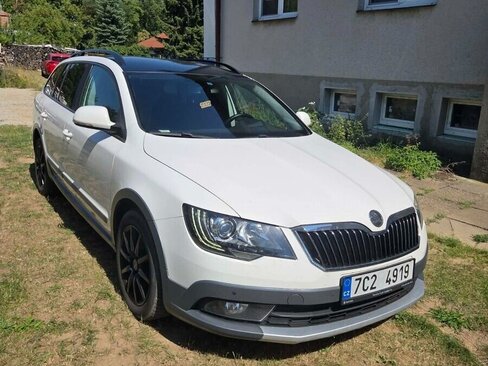 Škoda Superb Kombi 0,0 103 kw