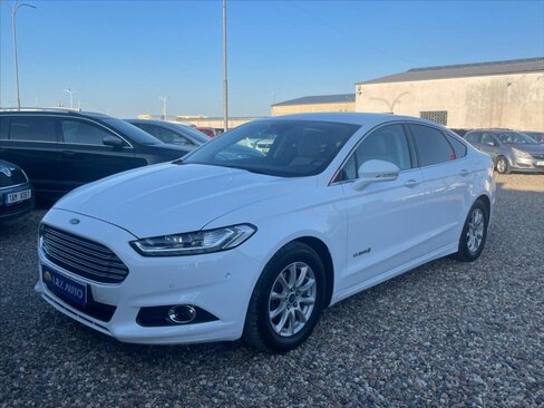 Ford Mondeo Sedan / Limuzína 2,0 l 103 kw