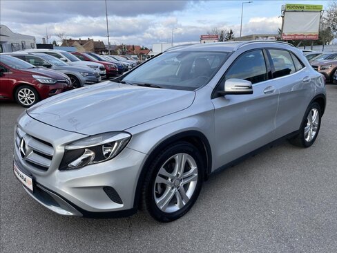Mercedes-Benz GLA SUV / Terénní 1,5 l 80 kw
