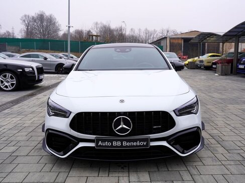 Mercedes-Benz CLA Sedan / Limuzína 2,0 l 340 kw