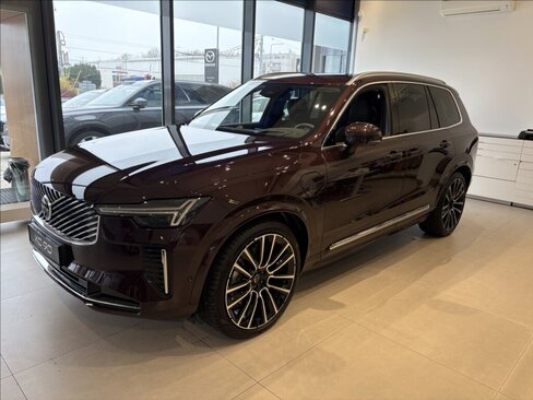 Volvo XC90 SUV / Terénní 2,0 l 228 kw