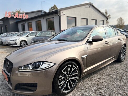 Jaguar XF Sedan / Limuzína 2,2 l 120 kw